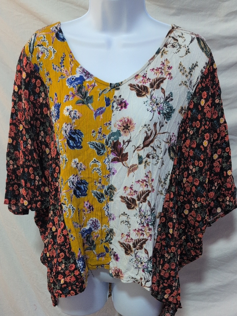 Umgee Patchwork Floral V-Neck Tunic in Yellow, Cream, Black